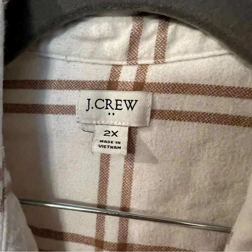 J Crew Shacket Cream and Brown Plaid Flannel with Pockets! Womens Size 2XL EUC - Picture 4 of 7